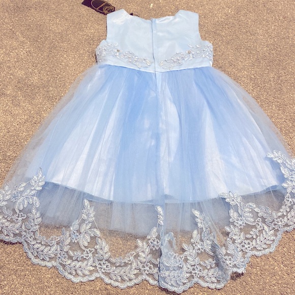 💙Toddler Brand new w/ tag gown 💙 - Picture 4 of 4